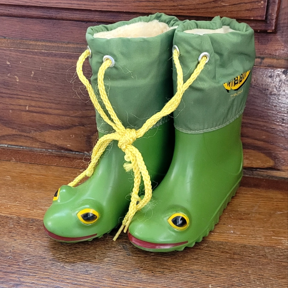 Vintage Ribbit Frog boots